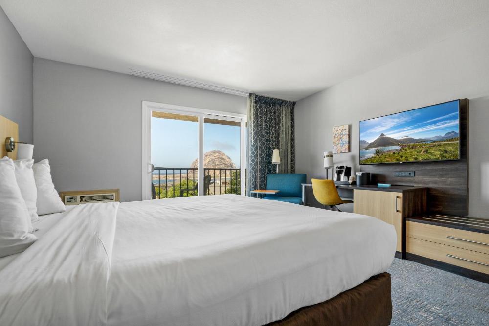 King Bed Ocean View with Balcony interior